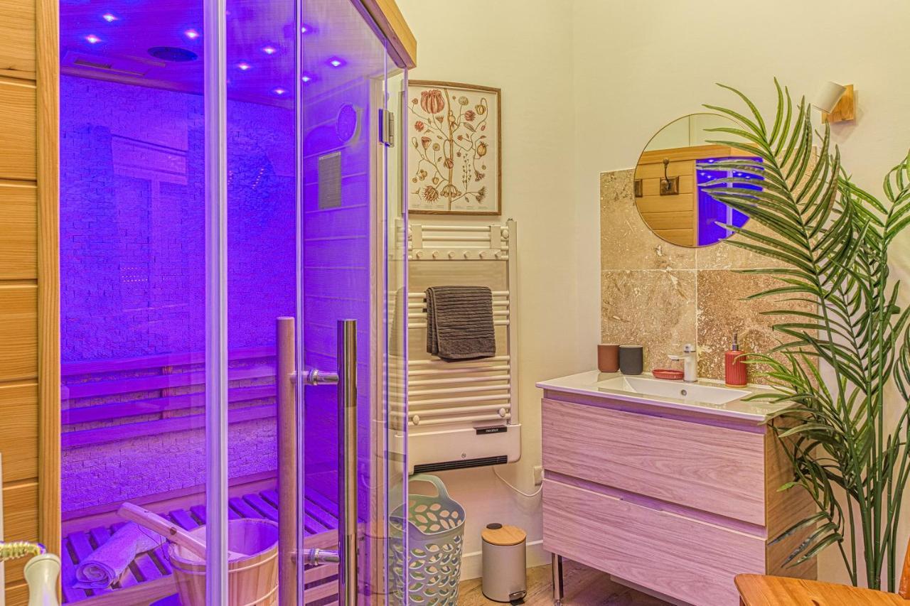 Le Saint-Pierre - Idealement Situe Avec Sauna Calais Bagian luar foto
